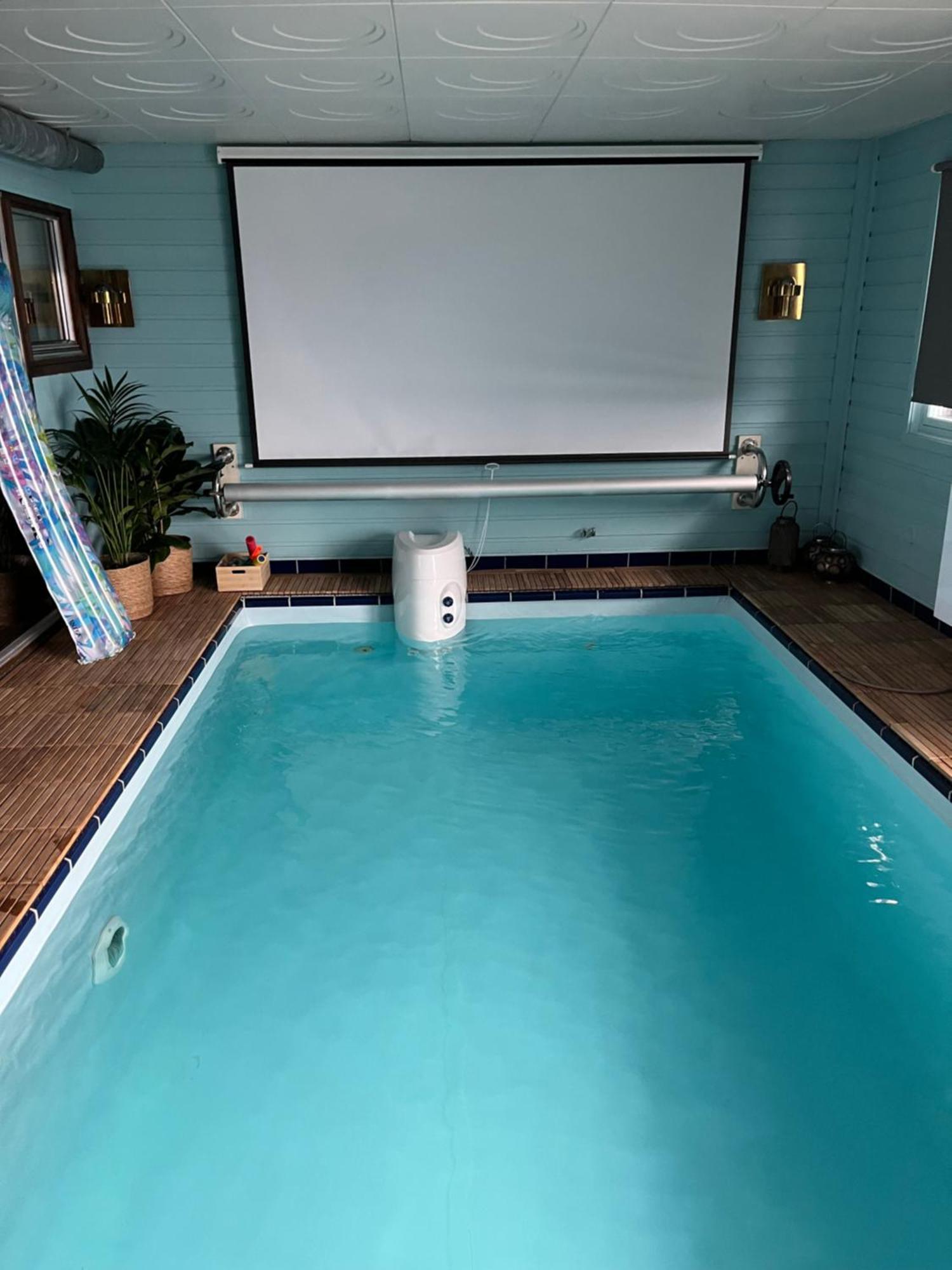 Enjoy And Swim *